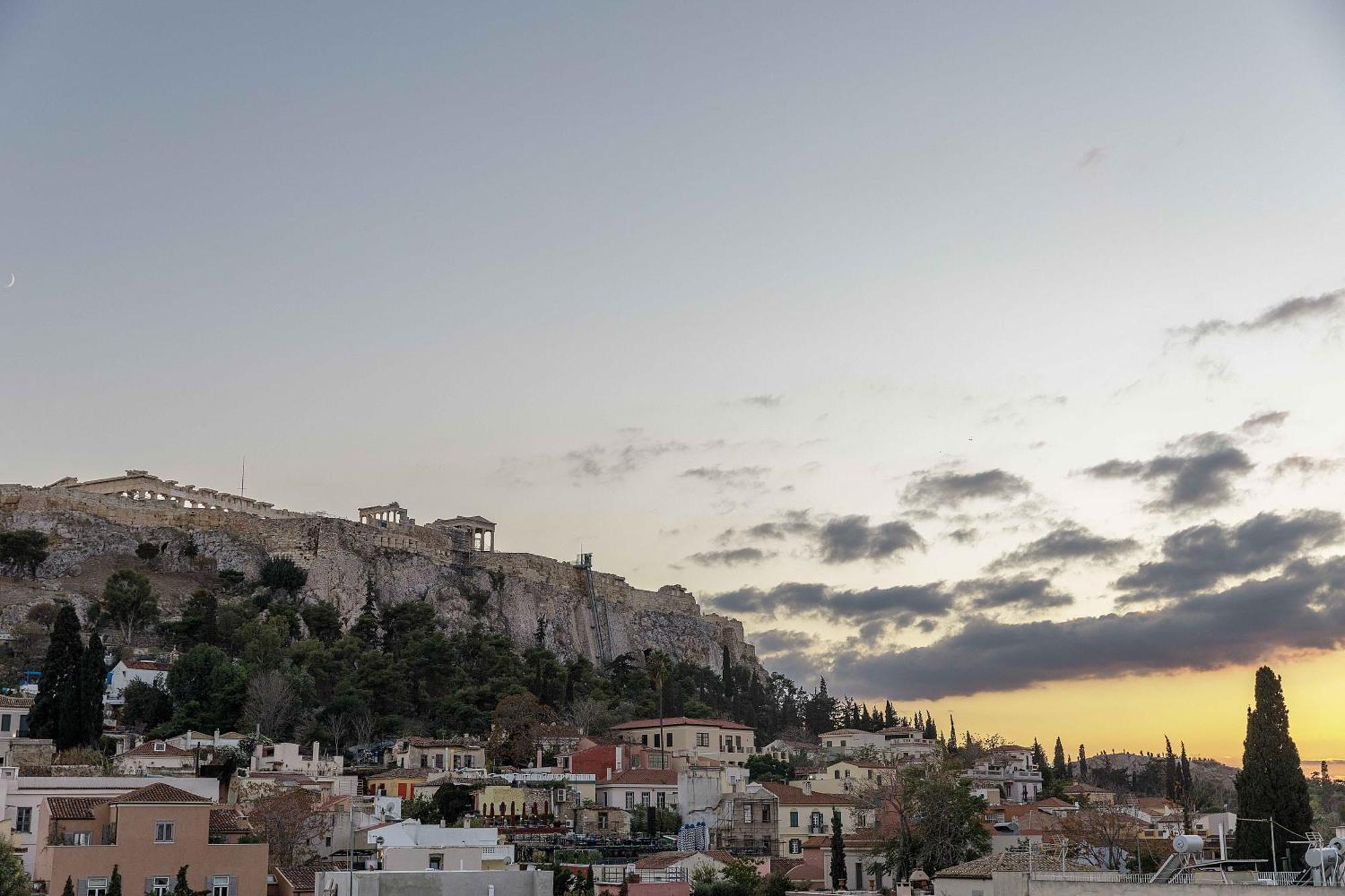 Master Plaka Apartment Athens Exterior photo